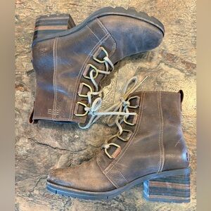 Sorel Cate lace up heeled boot burro brown 7.5
